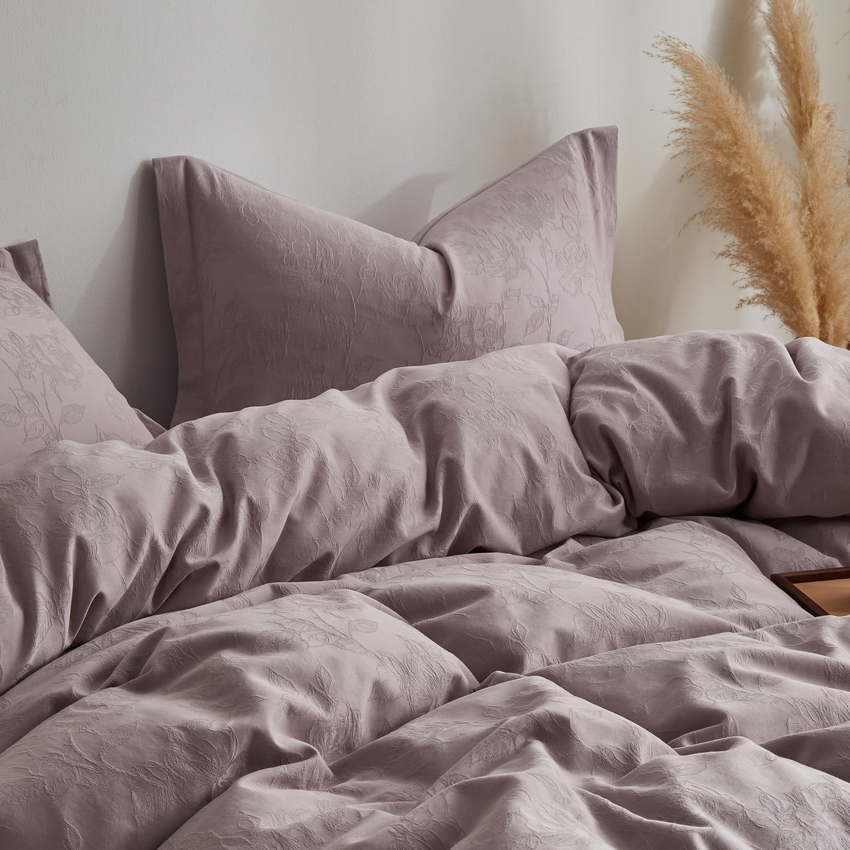 91家纺网 家纺一手货源 找家纺 顾家家居 2026新款AB面全棉厚织提花四件套 芍药-雾紫