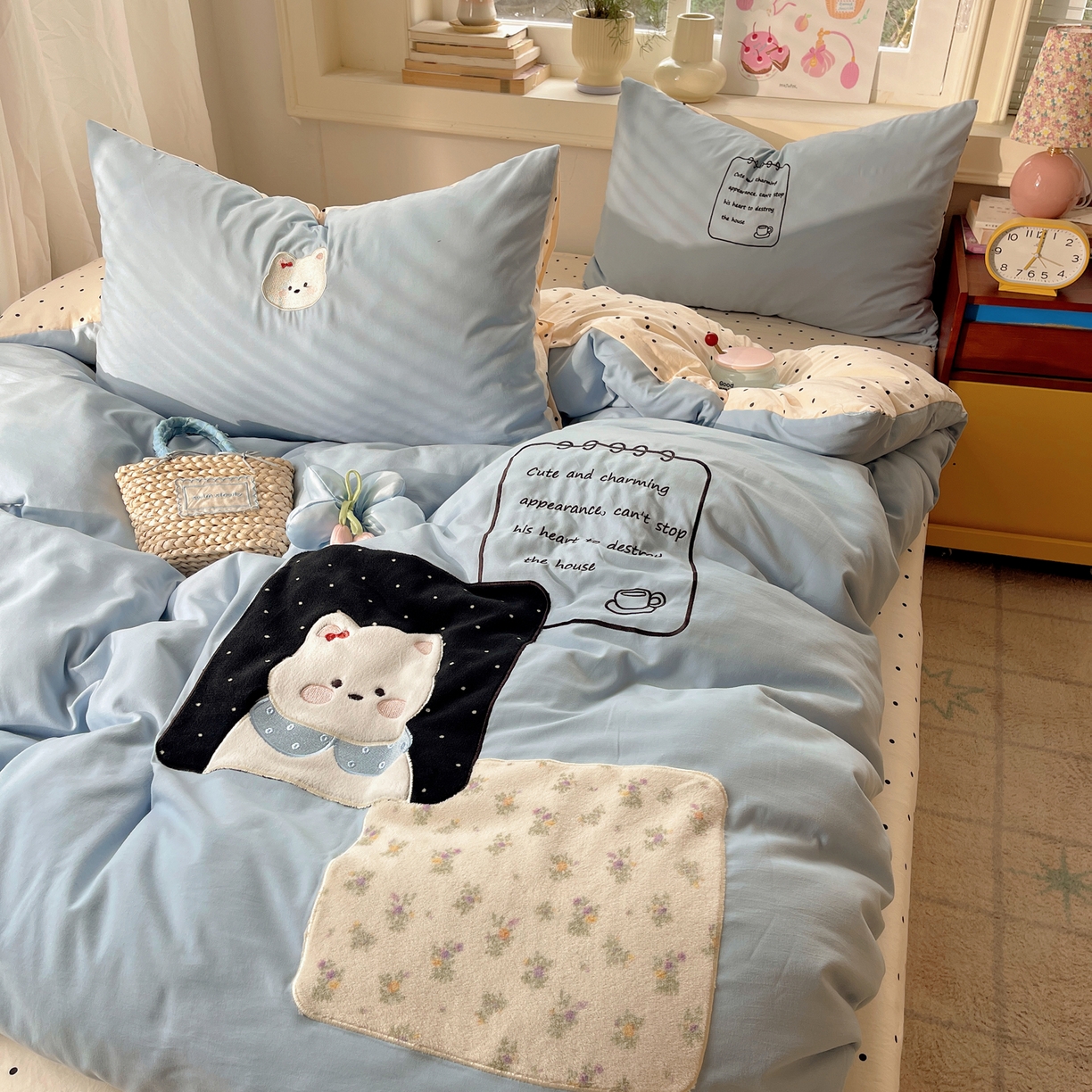 91家纺网 家纺一手货源 找家纺 贝扬思家纺 2026春夏新款云朵贴布绣绣花四件套 块块狗