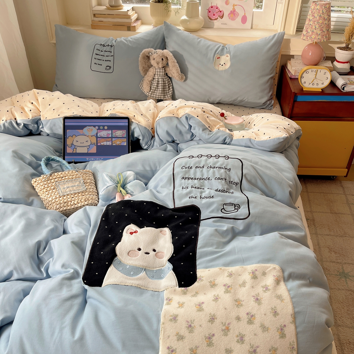 91家纺网 家纺一手货源 找家纺 贝扬思家纺 2026春夏新款云朵贴布绣绣花四件套 块块狗