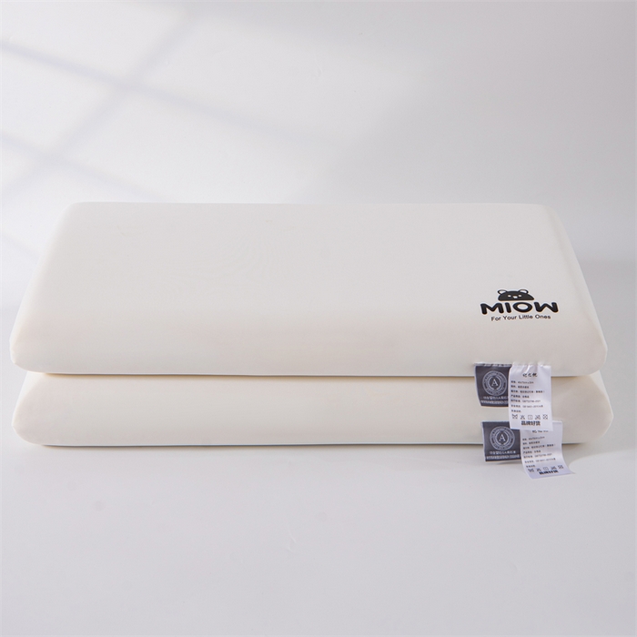 91家纺网 家纺一手货源 找家纺 云梦枕居 2026新款儿童成人太空小熊记忆棉慢回弹枕头枕芯 白色