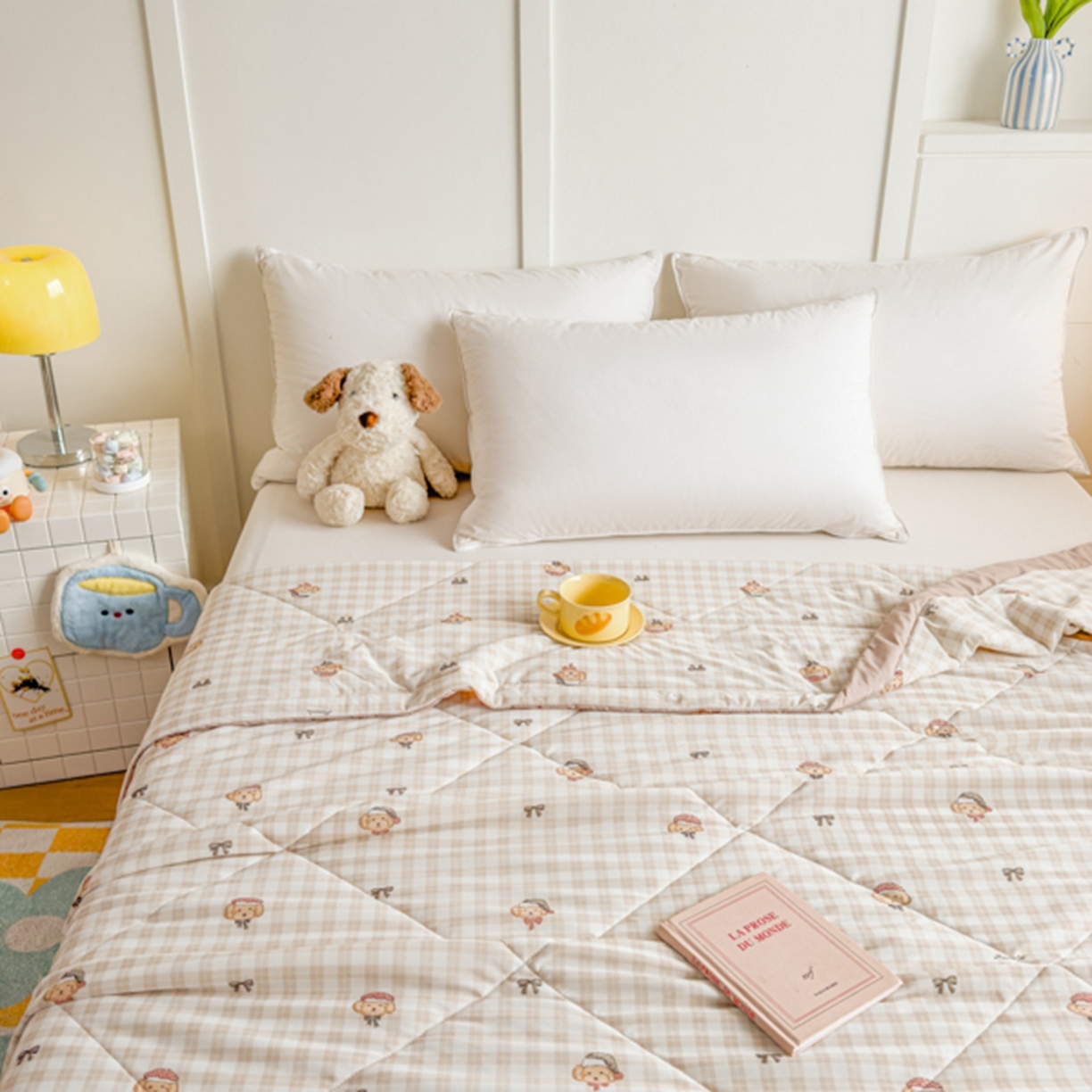 91家纺网 家纺一手货源 找家纺 帕拉美拉 2026新款A类印花冰凉丝凉感丝手包大宽边夏被 格纹乖乖狗