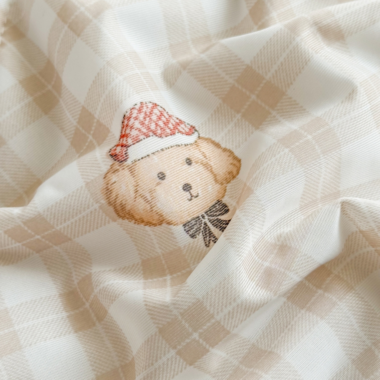 91家纺网 家纺一手货源 找家纺 帕拉美拉 2026新款A类印花冰凉丝凉感丝手包大宽边夏被 格纹乖乖狗