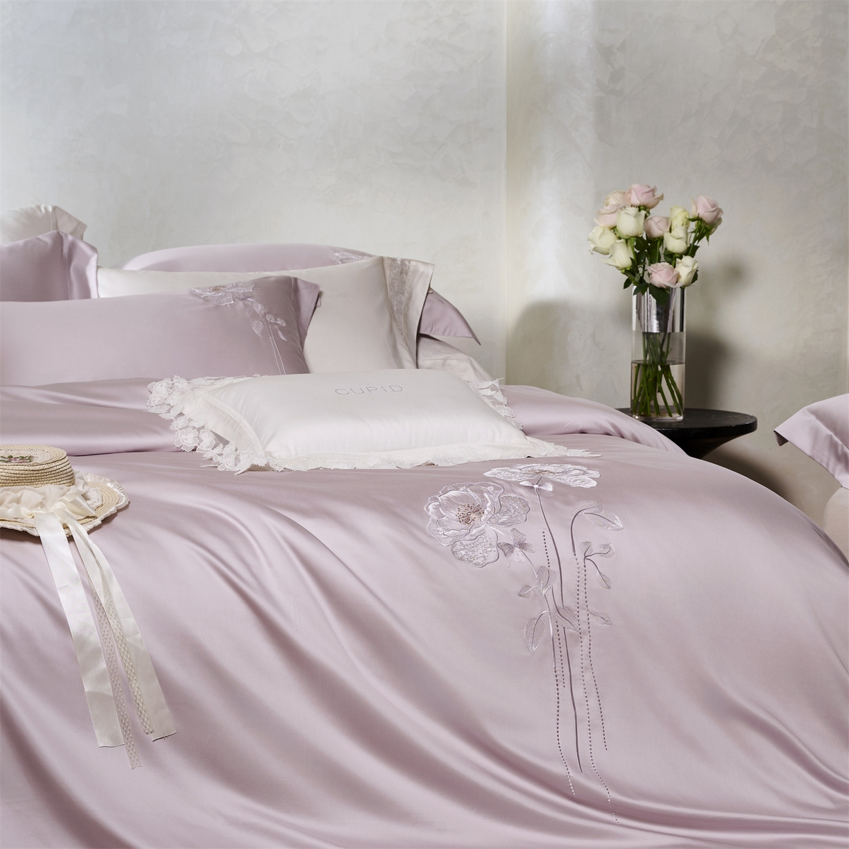 91家纺网 家纺一手货源 找家纺 玖玖爱家纺 2026新款奢织轻云柔棉长绒棉四件套-月下繁花 月下繁花-烟紫