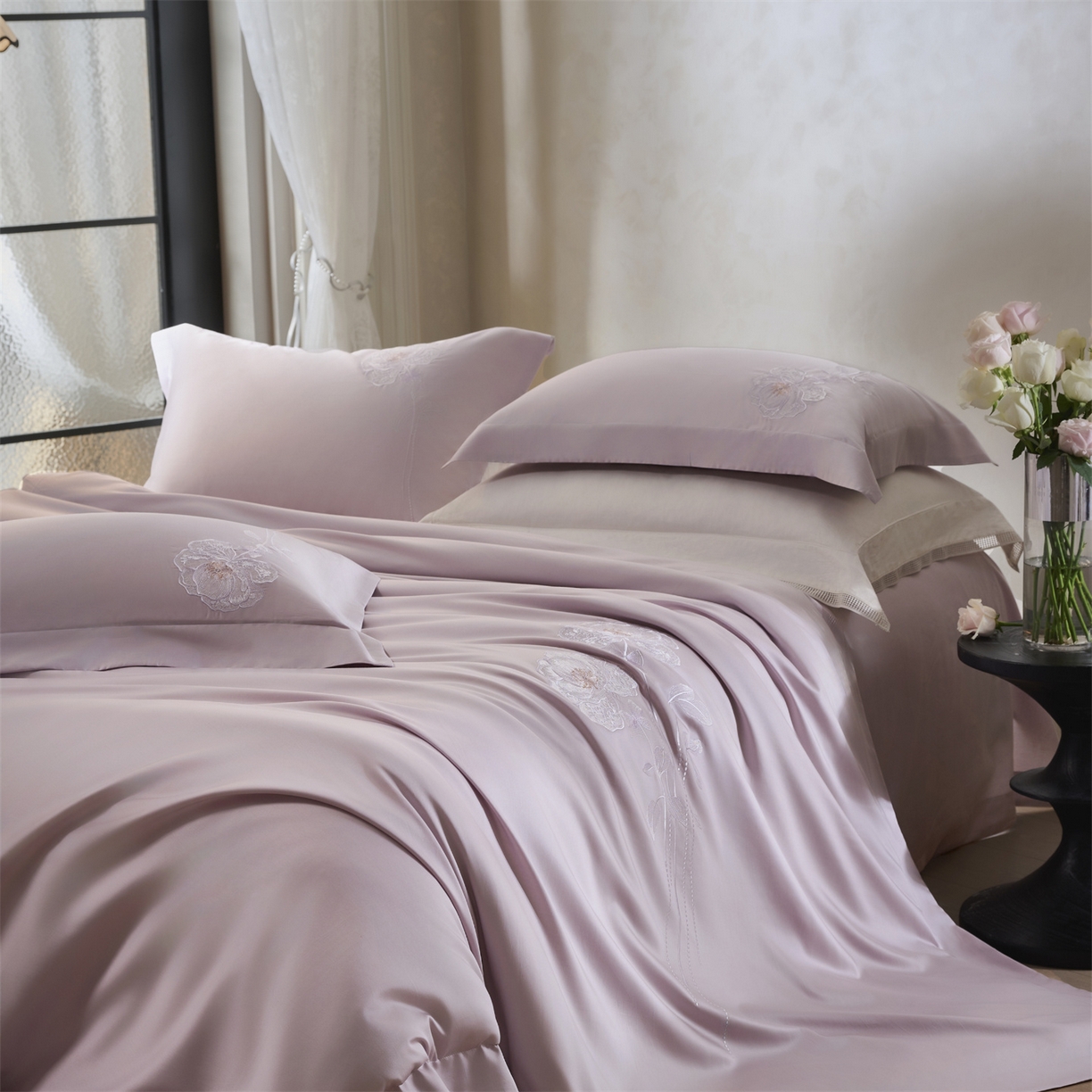 91家纺网 家纺一手货源 找家纺 玖玖爱家纺 2026新款奢织轻云柔棉长绒棉四件套-月下繁花 月下繁花-烟紫