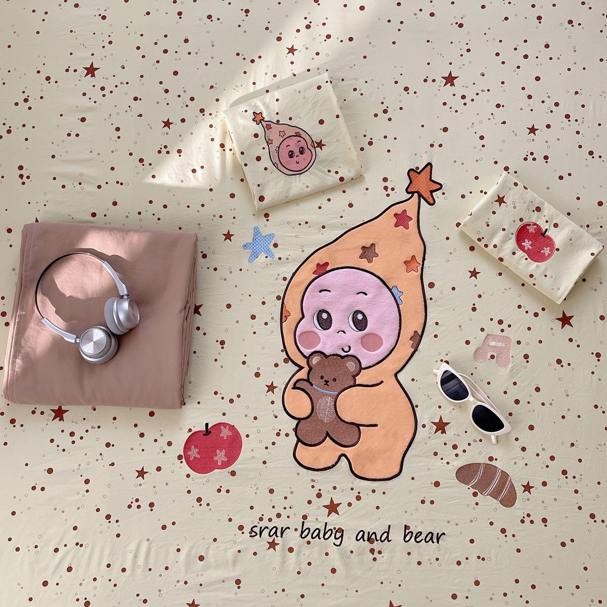 91家纺网 家纺一手货源 找家纺 贝扬思家纺 2026春夏新款云朵贴布绣绣花四件套 微笑星星