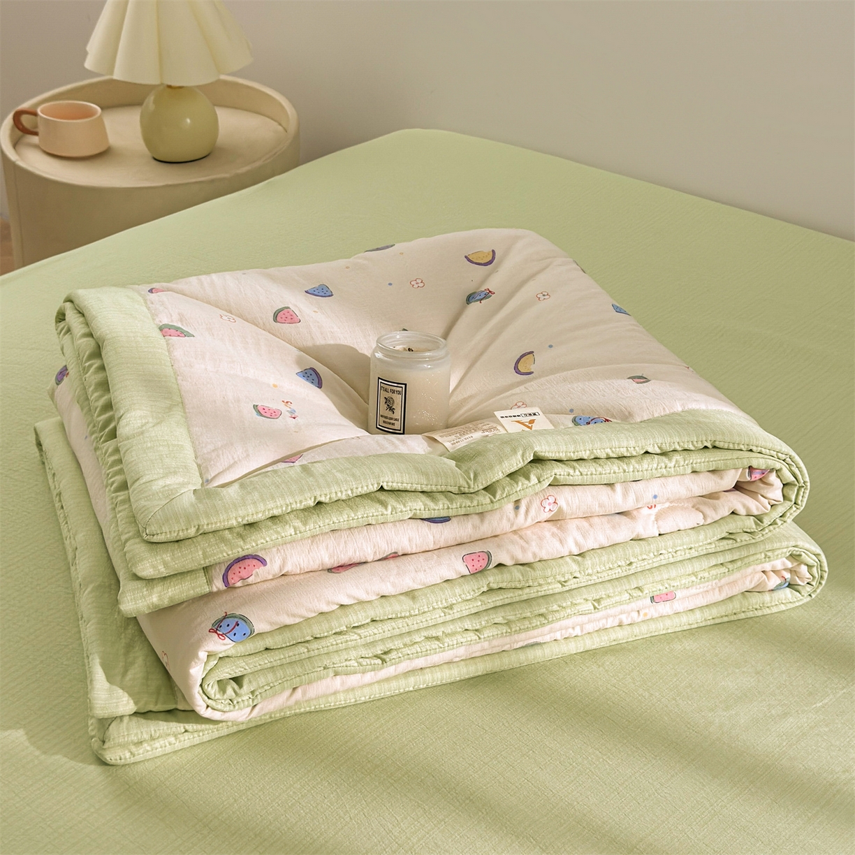 91家纺网 家纺一手货源 找家纺 晓时候 2026新款A类云感双层纱夏被棉花被小清新印花夏凉被空调被 缤纷水果