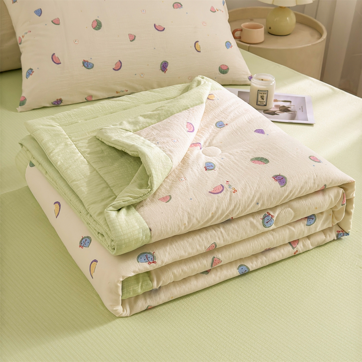 91家纺网 家纺一手货源 找家纺 晓时候 2026新款A类云感双层纱夏被棉花被小清新印花夏凉被空调被 缤纷水果