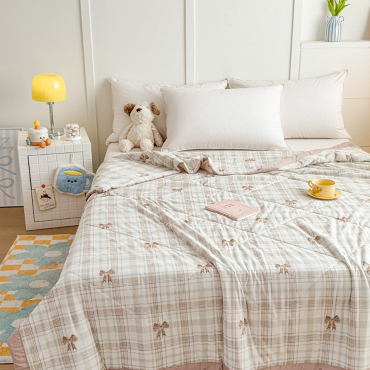 91家纺网 家纺一手货源 找家纺 帕拉美拉 2026新款A类印花冰凉丝凉感丝手包大宽边夏被 格纹蝴蝶结