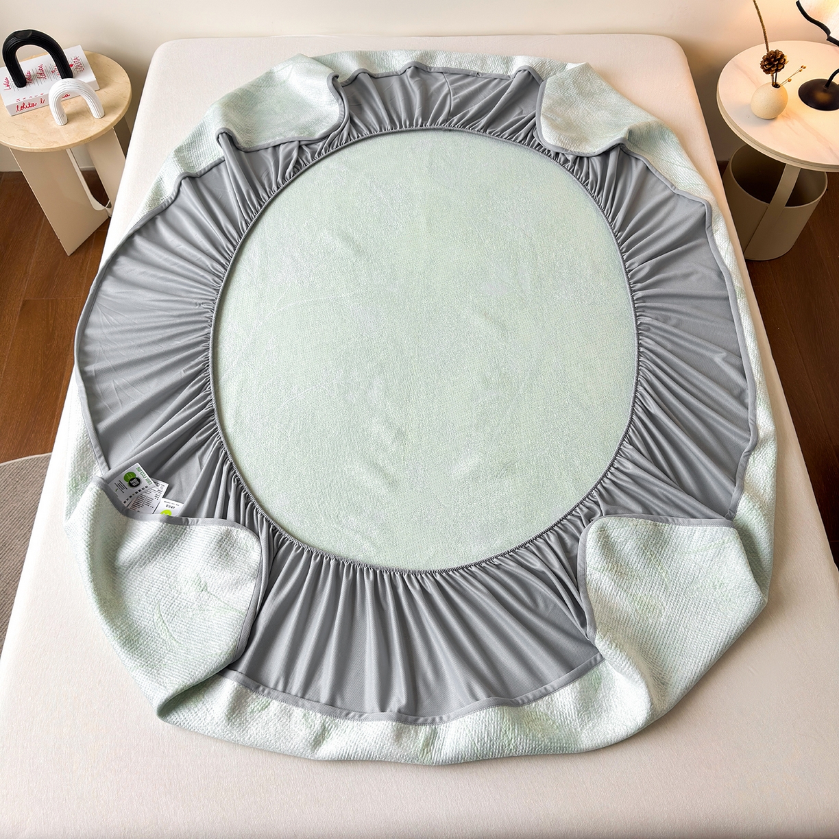 91家纺网 家纺一手货源 找家纺 柔品 2026春夏新款PE中分子床笠款凉席席子 巴黎印象 绿