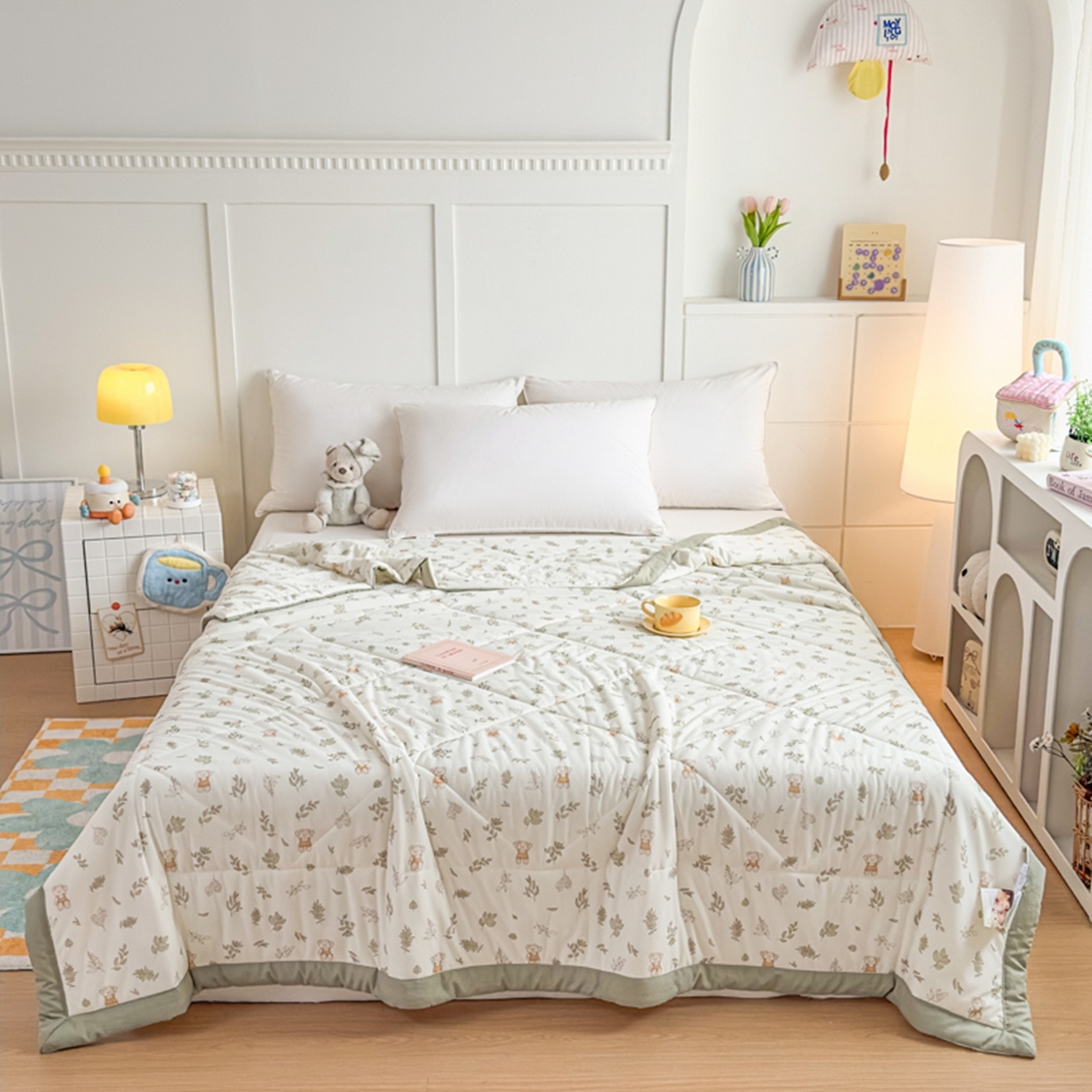 91家纺网 家纺一手货源 找家纺 帕拉美拉 2026新款A类印花冰凉丝凉感丝手包大宽边夏被 林间小熊