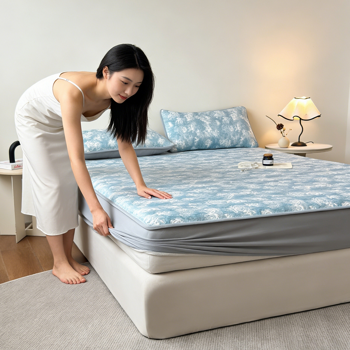 91家纺网 家纺一手货源 找家纺 柔品 2026春夏新款PE中分子床笠款凉席席子 梦里繁花 蓝