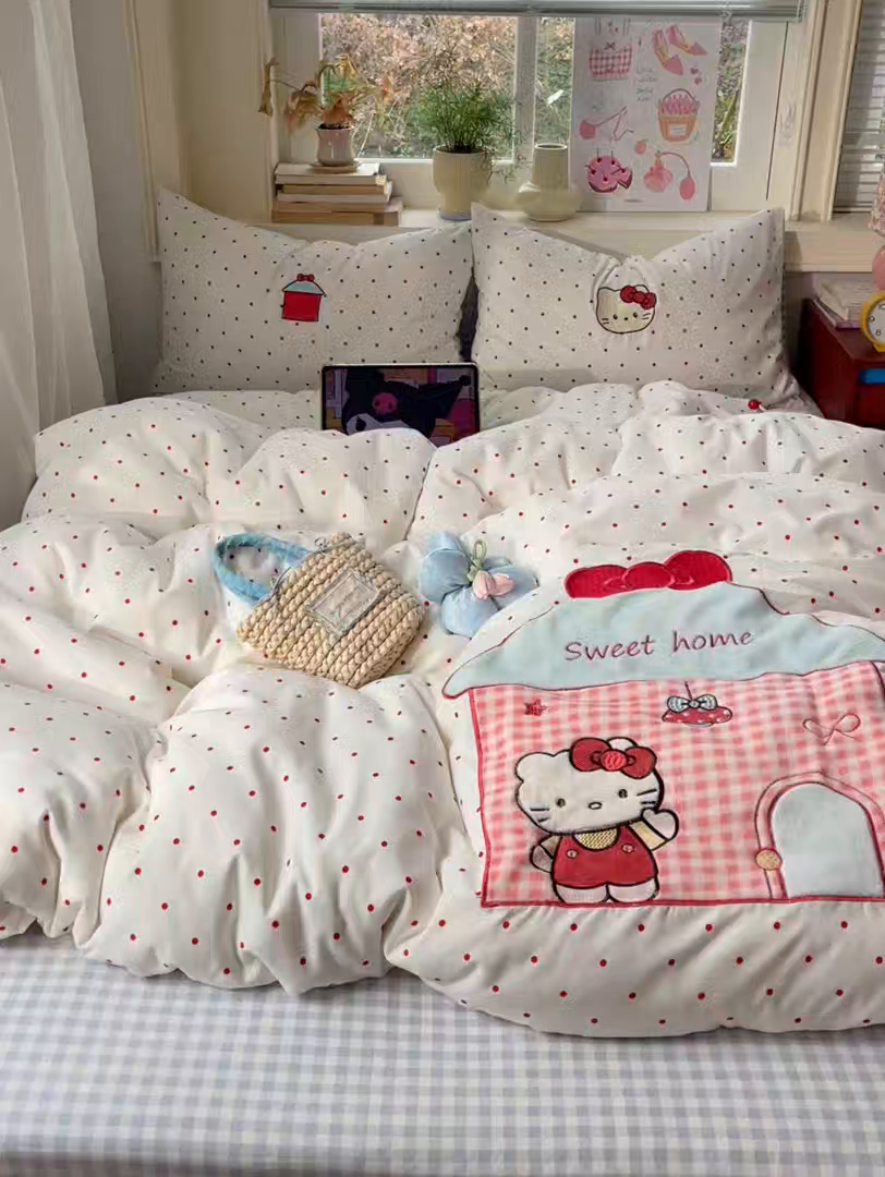 91家纺网 家纺一手货源 找家纺 贝扬思家纺 2026春夏新款云朵贴布绣绣花四件套 猫猫小家