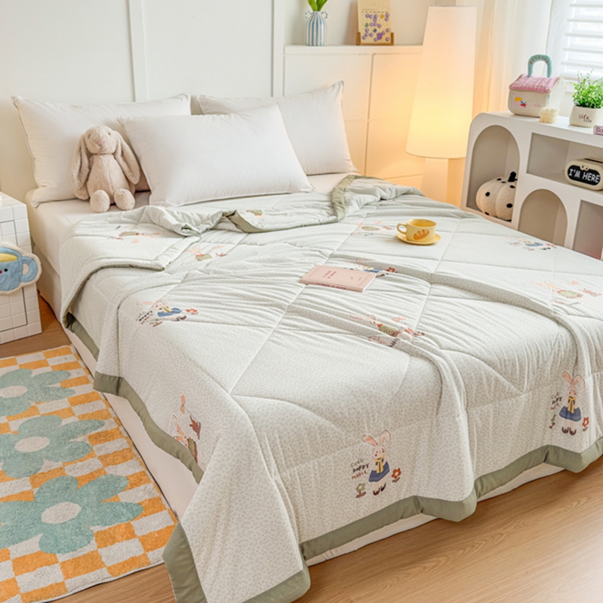 91家纺网 家纺一手货源 找家纺 帕拉美拉 2026新款A类印花冰凉丝凉感丝手包大宽边夏被 萌兔乐园