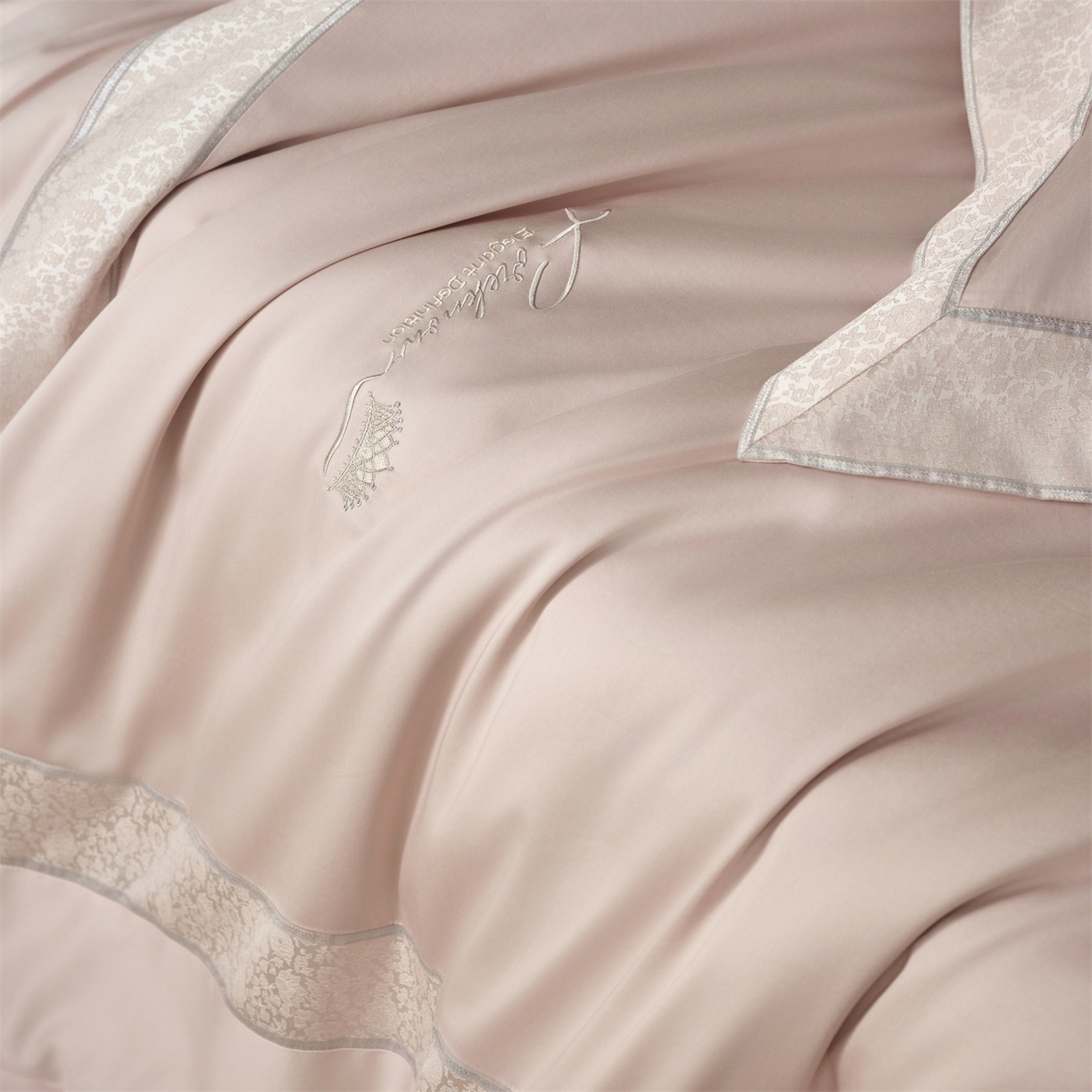 91家纺网 家纺一手货源 找家纺 （总）玖玖爱家纺 2026新款80支贡缎奢织黄金长绒棉四件套-云梦泽