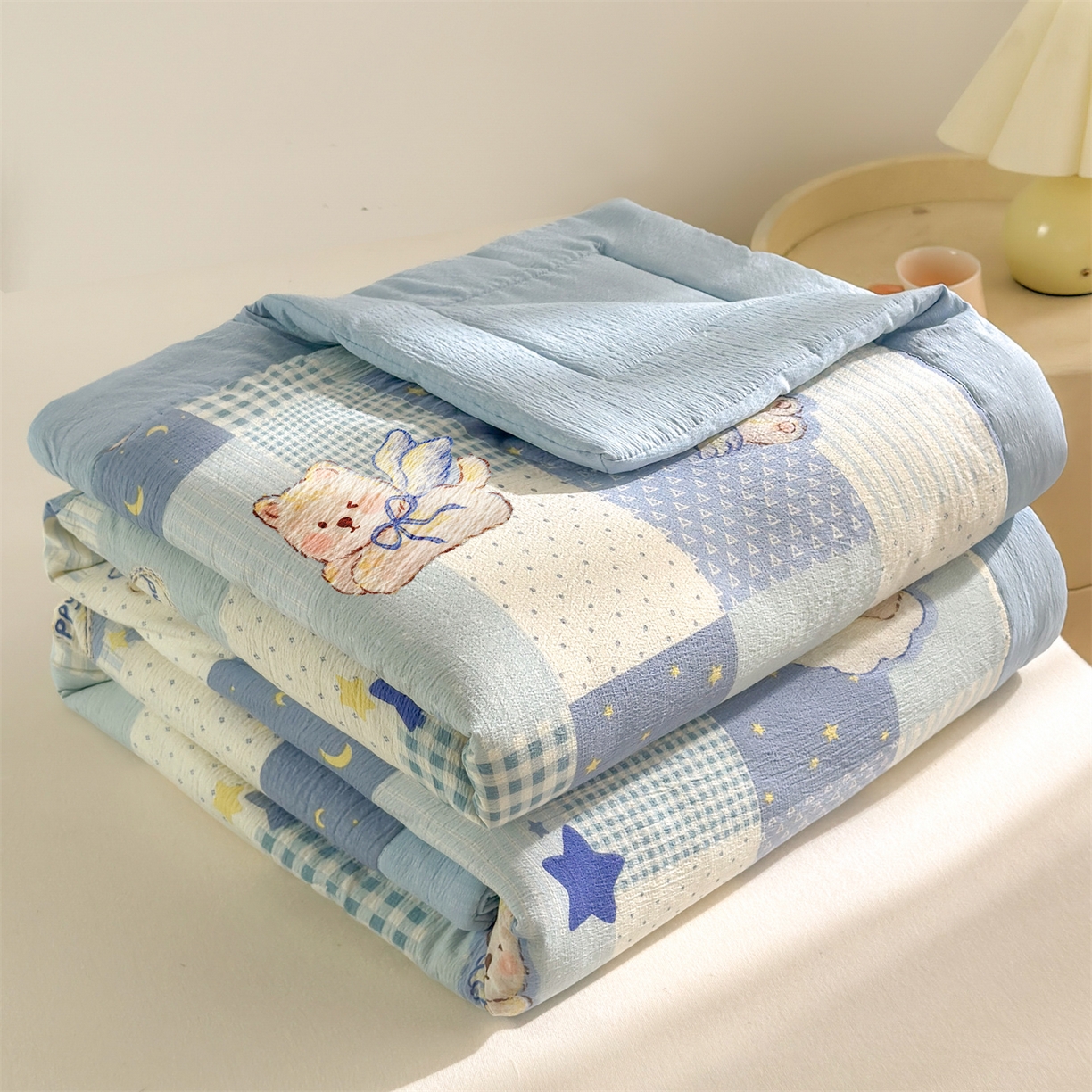 91家纺网 家纺一手货源 找家纺 晓时候 2026新款A类云感双层纱夏被棉花被小清新印花夏凉被空调被 蓝色泡芙狗