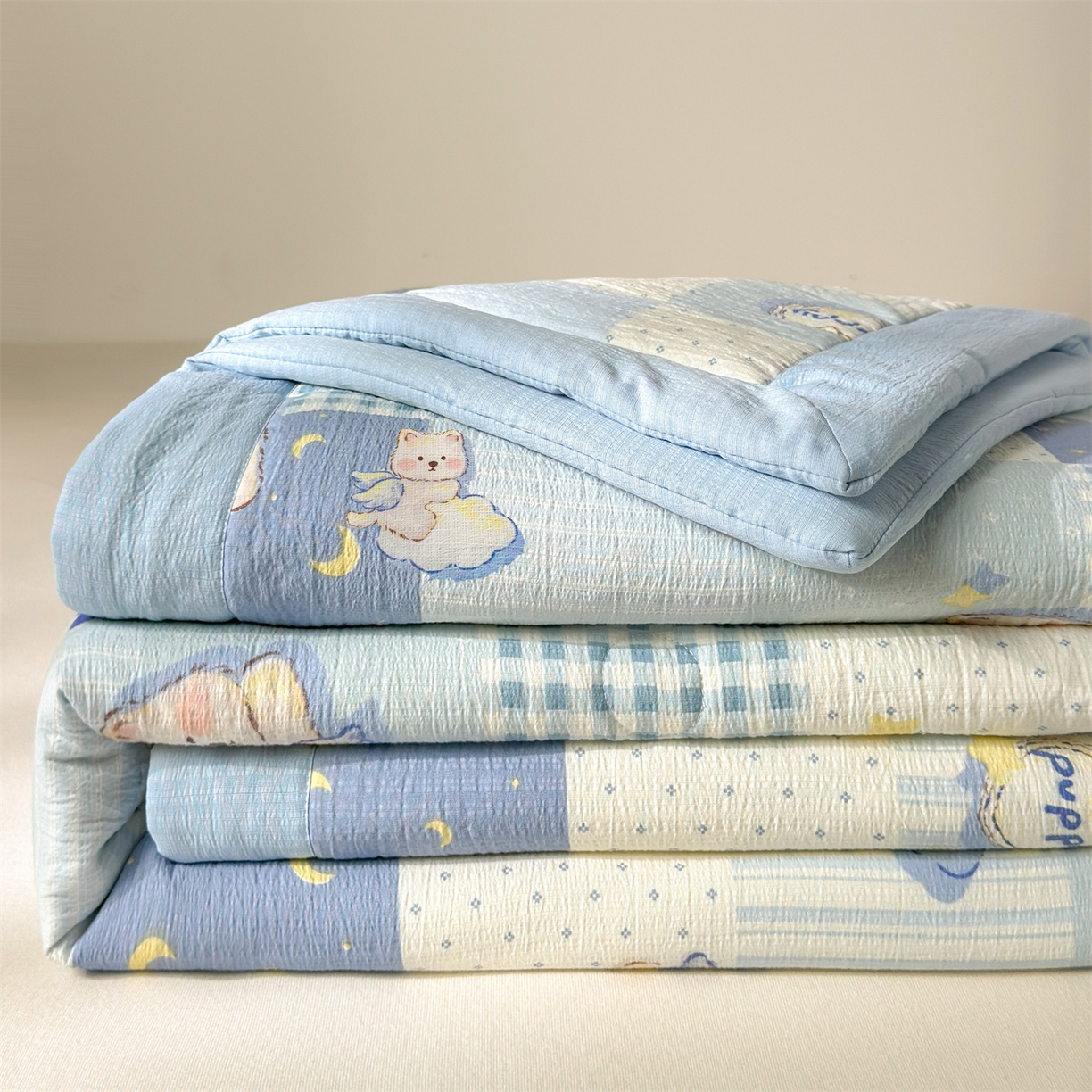 91家纺网 家纺一手货源 找家纺 晓时候 2026新款A类云感双层纱夏被棉花被小清新印花夏凉被空调被 蓝色泡芙狗