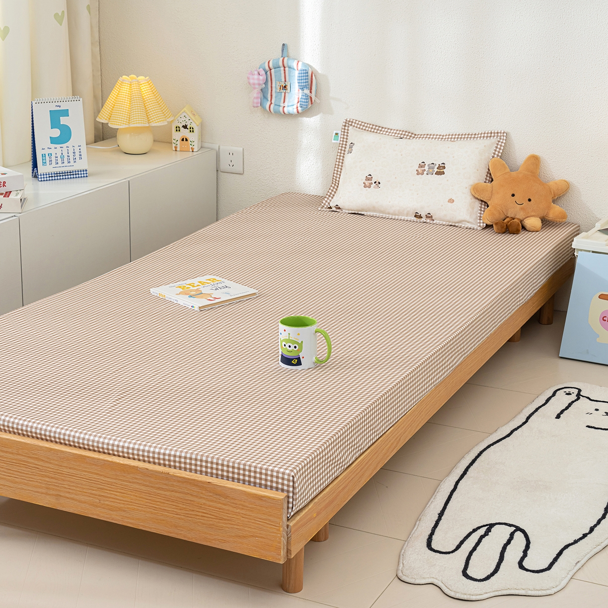 91家纺网 家纺一手货源 找家纺 良佐生活 2026新款A类60支全棉贡缎长绒棉单件被套 小熊一家