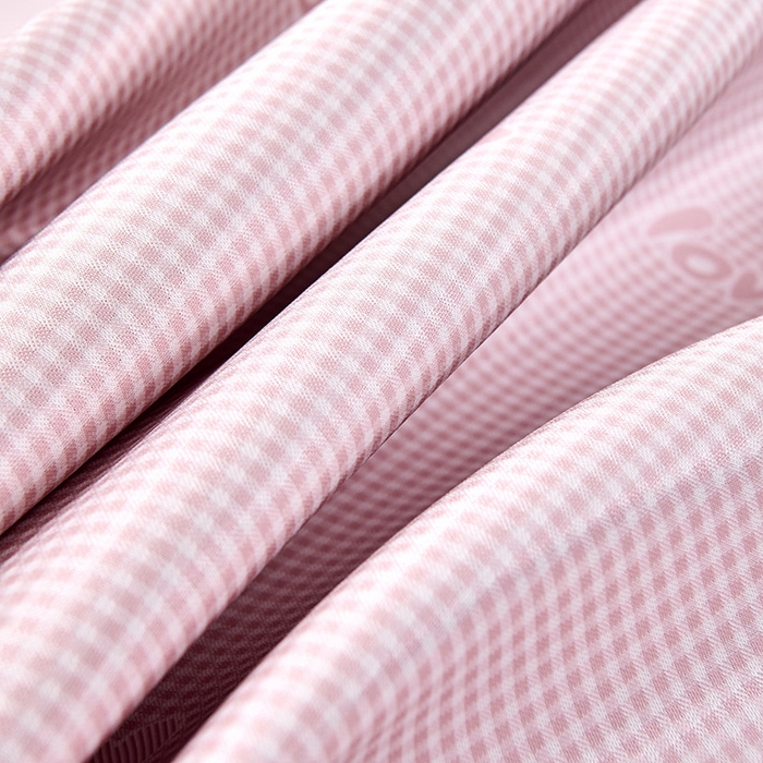 91家纺网 家纺一手货源 找家纺 小牛席业 2026新款【实拍风格】双PE高凉感-韩版小熊提花冰丝席（床笠款）凉席竹席藤席冰藤席乳胶席豆豆席 粉色