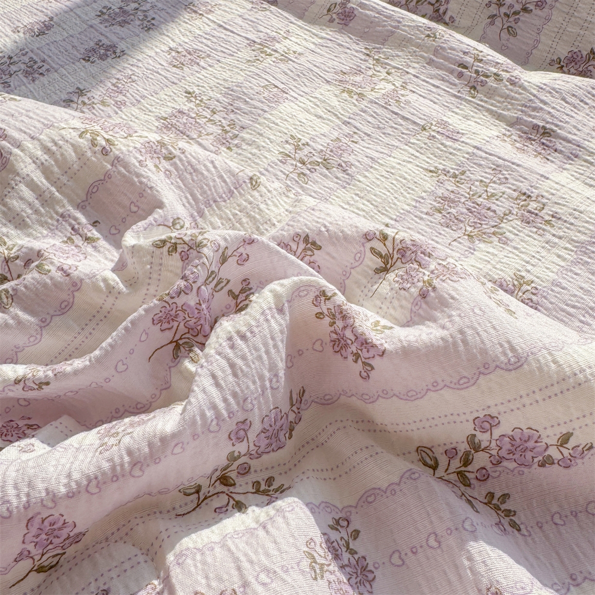 91家纺网 家纺一手货源 找家纺 晓时候 2026新款A类云感双层纱夏被棉花被小清新印花夏凉被空调被 洛神花间