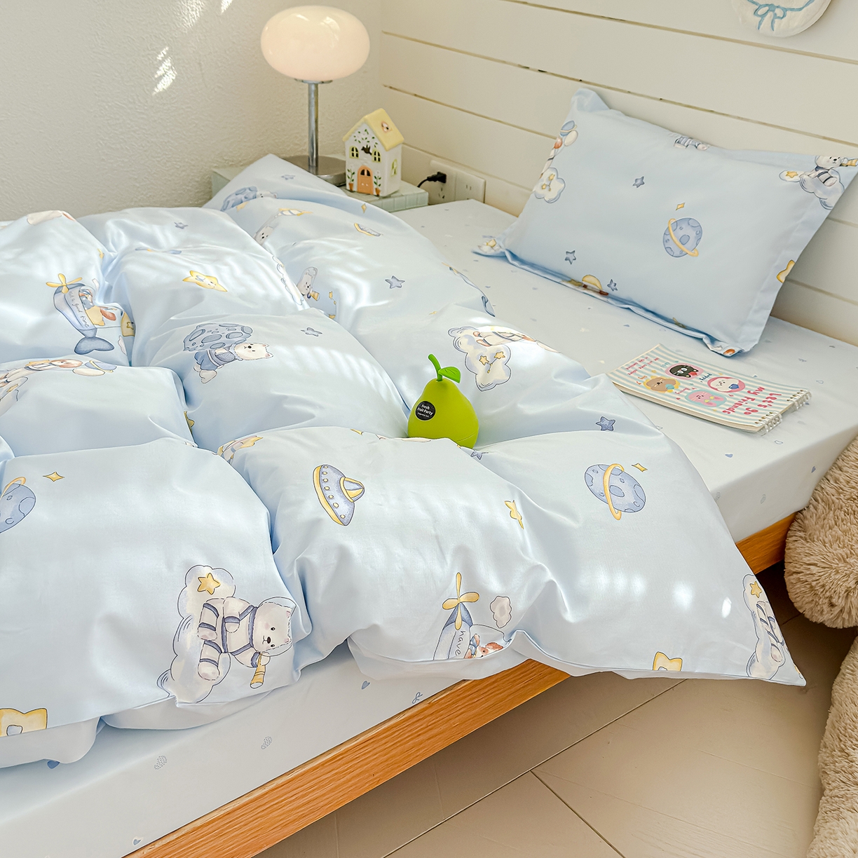 91家纺网 家纺一手货源 找家纺 良佐生活 2026新款铂金全棉卡通单件被套 太空探险