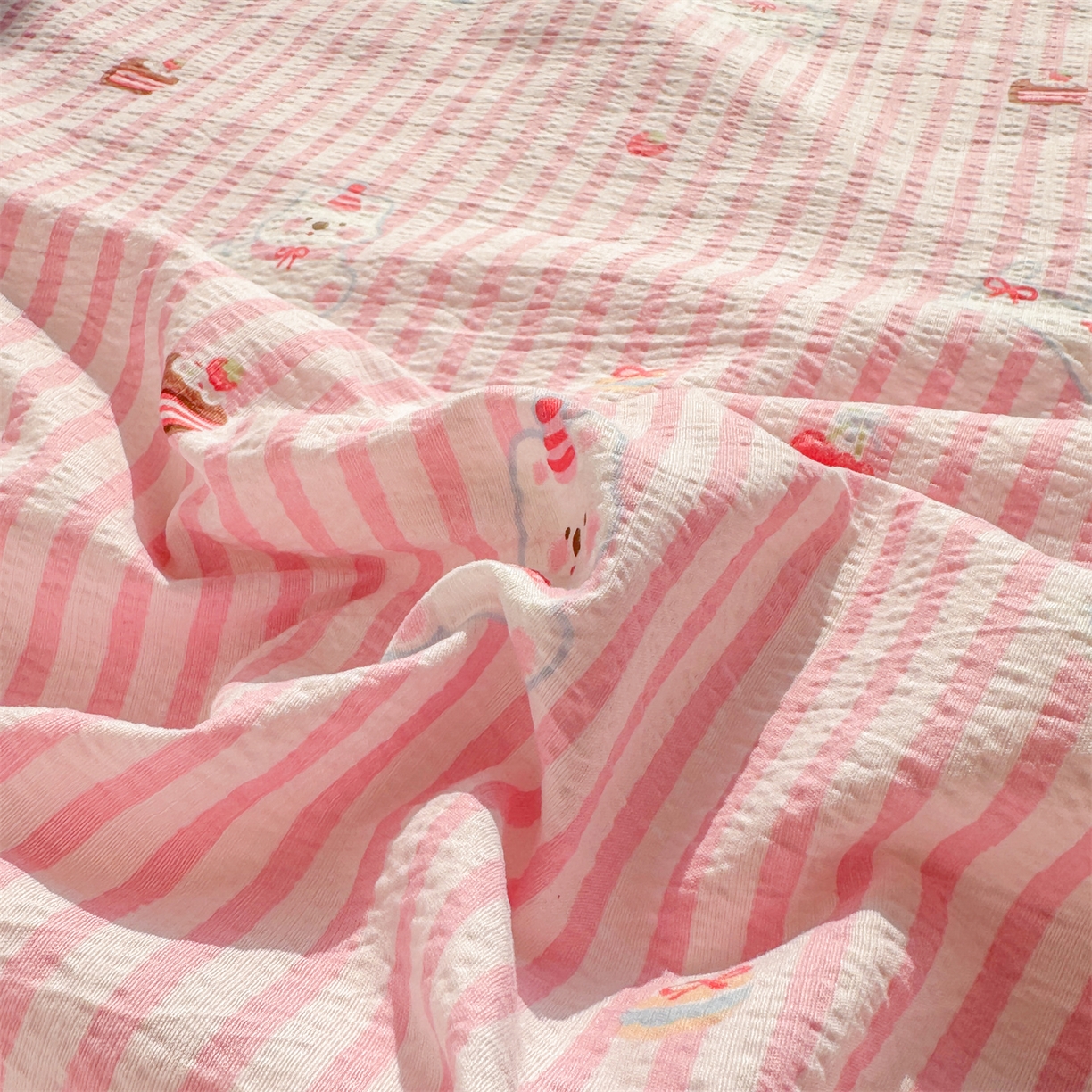 91家纺网 家纺一手货源 找家纺 晓时候 2026新款A类云感双层纱夏被棉花被小清新印花夏凉被空调被 甜甜西高地