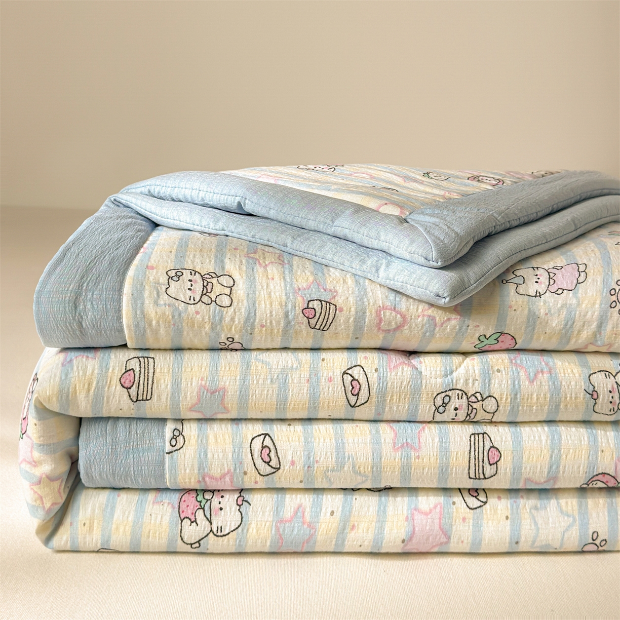 91家纺网 家纺一手货源 找家纺 晓时候 2026新款A类云感双层纱夏被棉花被小清新印花夏凉被空调被 星星喵