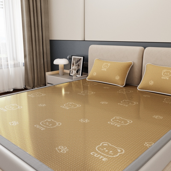 91家纺网 家纺一手货源 找家纺 福来临家纺 2026新款印花冰丝席席子凉席-床席款床笠款 开心小熊咖-床席款