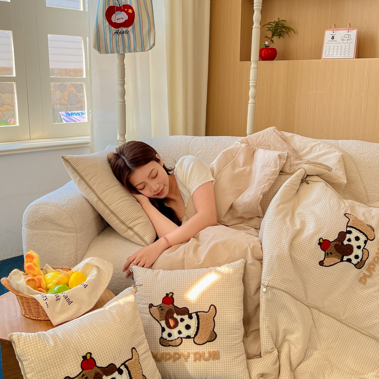 91家纺网 家纺一手货源 找家纺 番茄+ 2026春夏新款色织全棉纯棉水洗棉毛巾绣抱枕被 波点腊肠狗