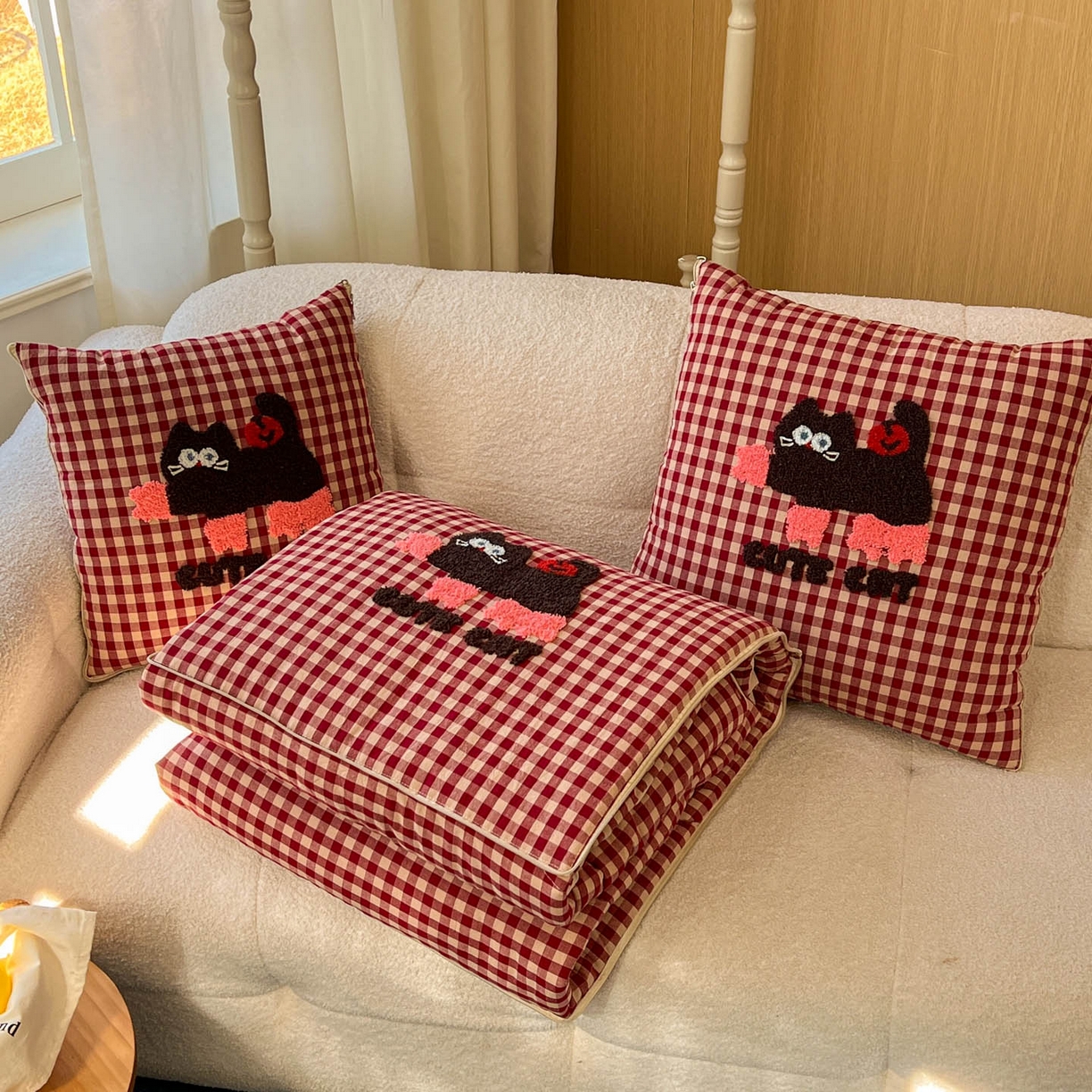 91家纺网 家纺一手货源 找家纺 番茄+ 2026春夏新款色织全棉纯棉水洗棉毛巾绣抱枕被 可爱黑猫