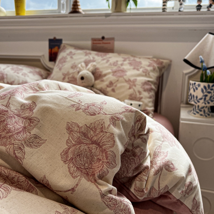 91家纺网 家纺一手货源 找家纺 忆生活家纺 2026新款复古田园风棉麻四件套 花颜-粉