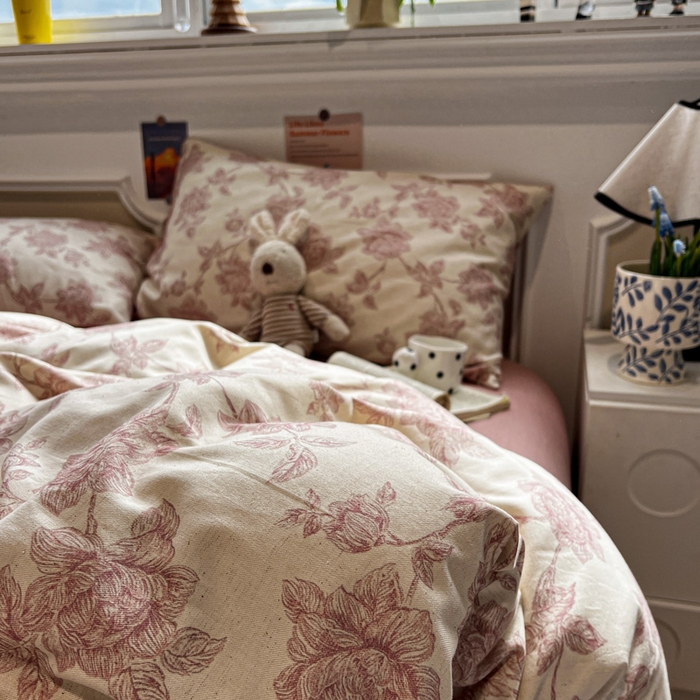 91家纺网 家纺一手货源 找家纺 忆生活家纺 2026新款复古田园风棉麻四件套 花颜-粉