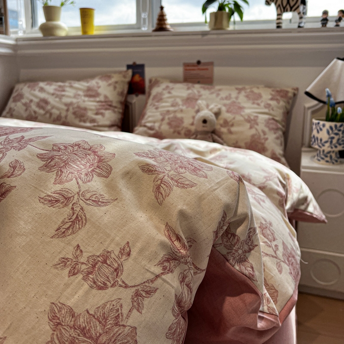 91家纺网 家纺一手货源 找家纺 忆生活家纺 2026新款复古田园风棉麻四件套 花颜-粉