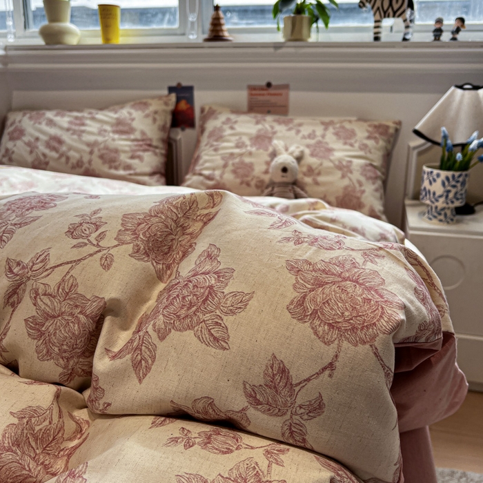 91家纺网 家纺一手货源 找家纺 忆生活家纺 2026新款复古田园风棉麻四件套 花颜-粉