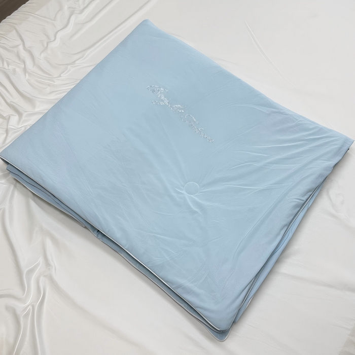 91家纺网 家纺一手货源 找家纺 申龙家纺  2026新款仿锦氨凉感丝夏凉被 浅兰