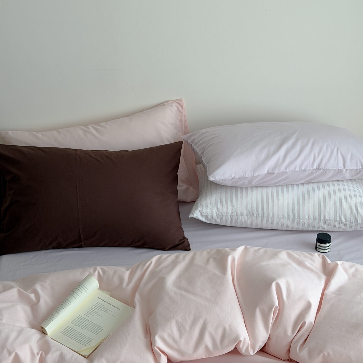 91家纺网 家纺一手货源 找家纺 蜜宿 2026新款纯色混搭全棉纯棉40s水洗棉四件套 粉色星球（枕套混搭）