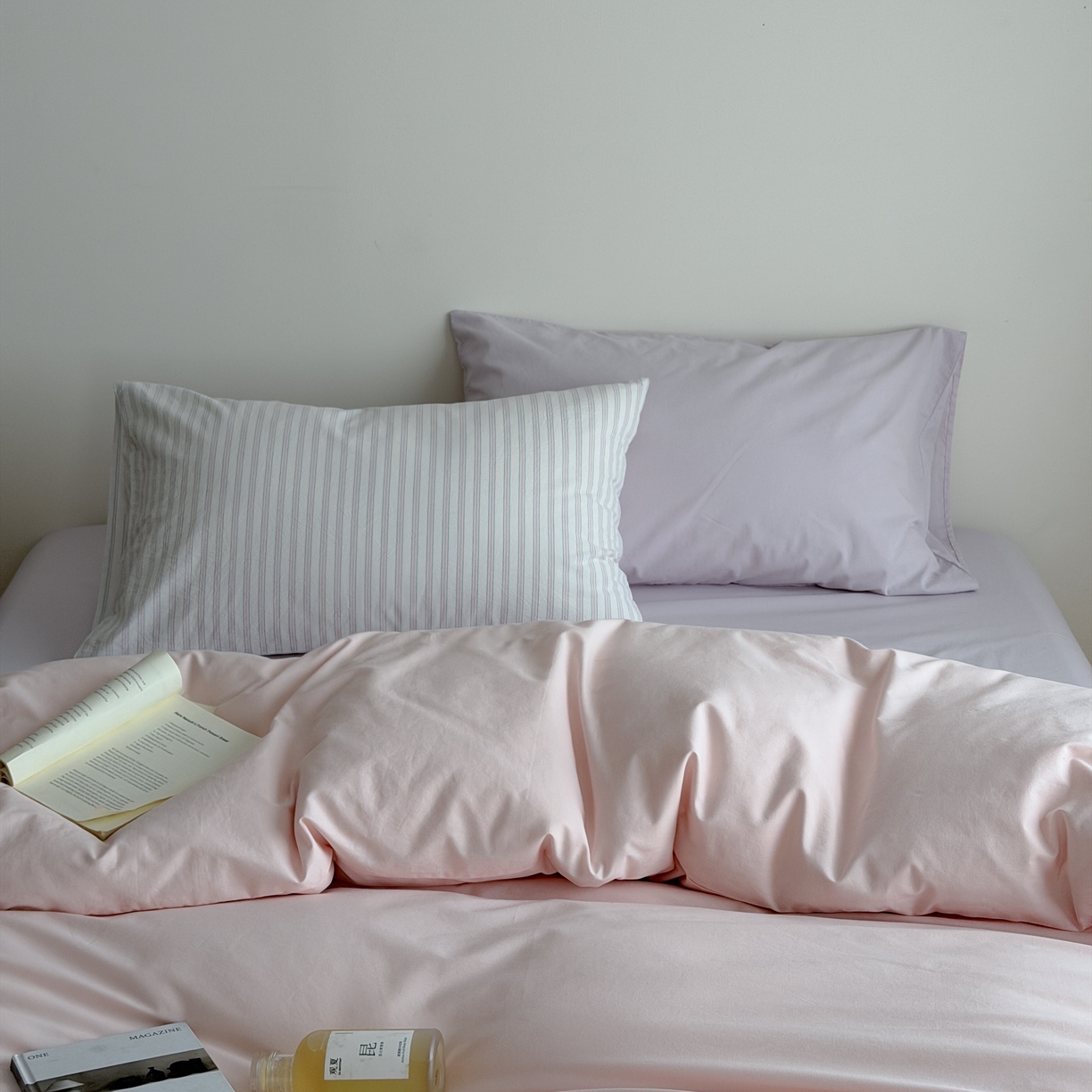 91家纺网 家纺一手货源 找家纺 蜜宿 2026新款纯色混搭全棉纯棉40s水洗棉四件套 粉色星球（枕套可可棕+淡粉）