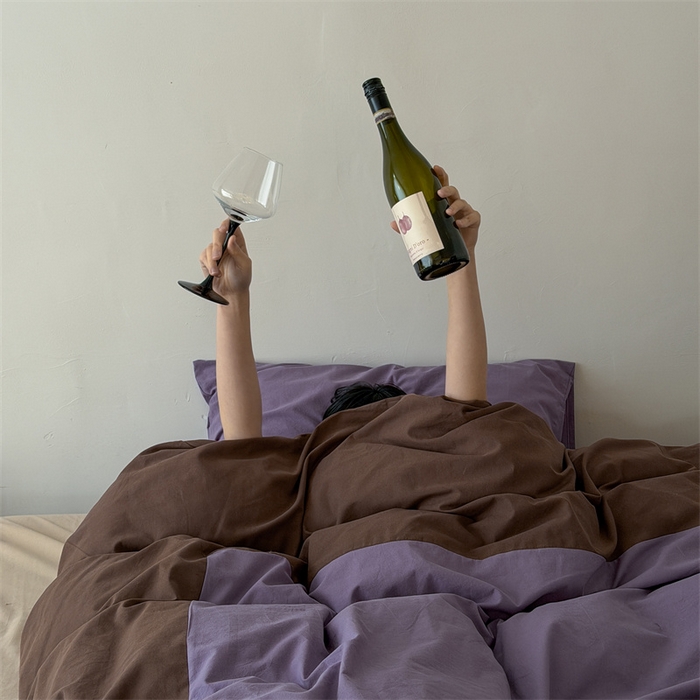 91家纺网 家纺一手货源 找家纺 小春日和 2026新款设计师款纯色拼角纯棉四件套全棉简约风被套纯色床单加大被套1.8床笠无印风四件套 瓦伦西亚