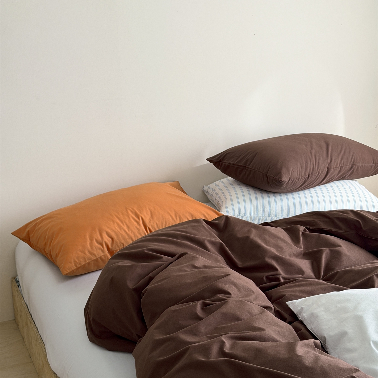 91家纺网 家纺一手货源 找家纺 蜜宿 2026新款纯色混搭全棉纯棉40s水洗棉四件套 海盐栗子（枕套混搭）