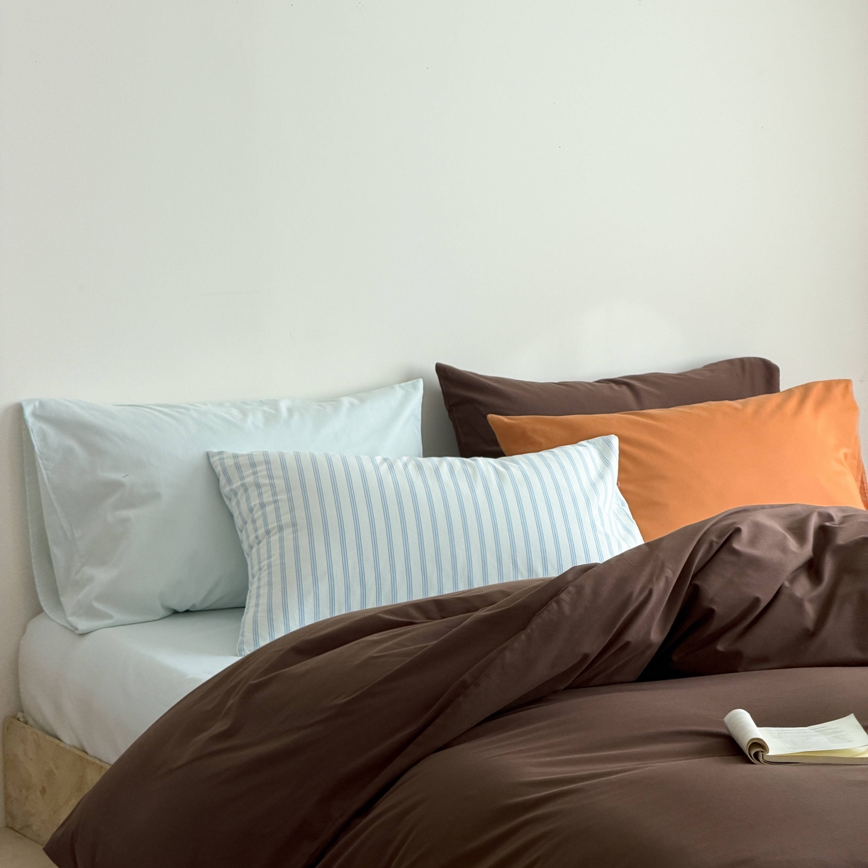 91家纺网 家纺一手货源 找家纺 蜜宿 2026新款纯色混搭全棉纯棉40s水洗棉四件套 海盐栗子（枕套混搭）