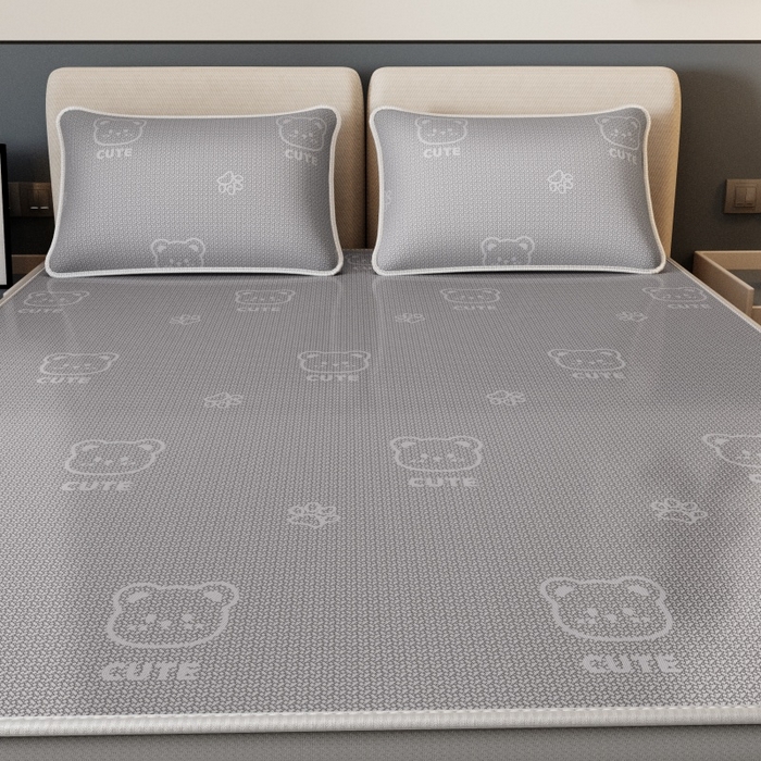 91家纺网 家纺一手货源 找家纺 福来临家纺 2026新款印花冰丝席席子凉席-床席款床笠款 开心小熊灰-床笠款