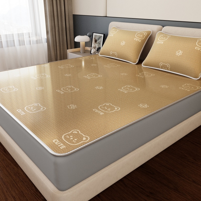 91家纺网 家纺一手货源 找家纺 福来临家纺 2026新款印花冰丝席席子凉席-床席款床笠款 开心小熊咖-床笠款