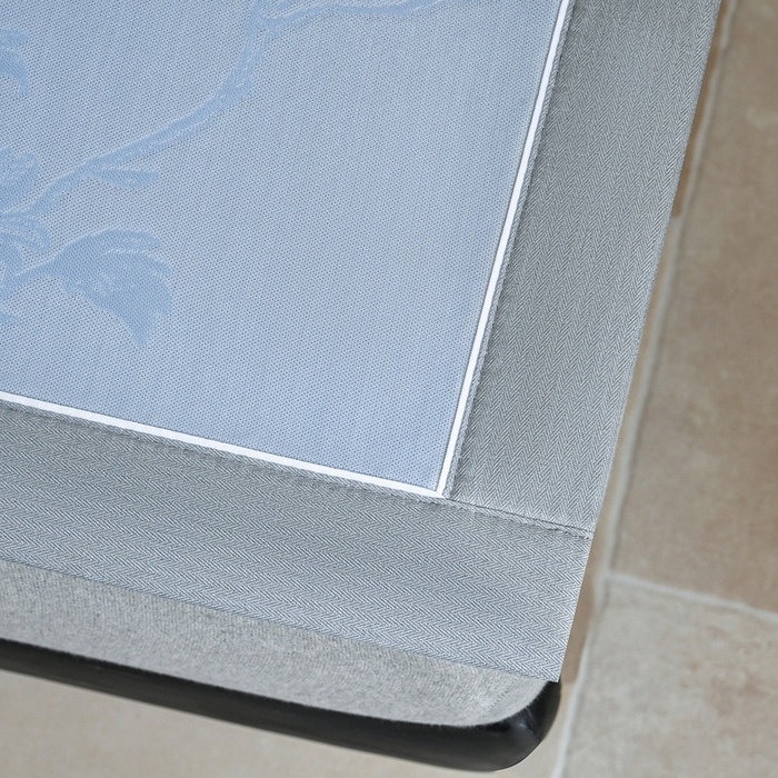 91家纺网 家纺一手货源 找家纺 小牛席业 2026新款【实拍风格】牡丹画蔓大提花冰丝席凉席竹席藤席冰藤席乳胶席豆豆席 蓝色