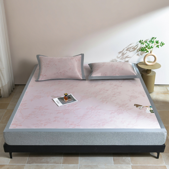 91家纺网 家纺一手货源 找家纺 小牛席业 2026新款【实拍风格】牡丹画蔓大提花冰丝席凉席竹席藤席冰藤席乳胶席豆豆席 粉色