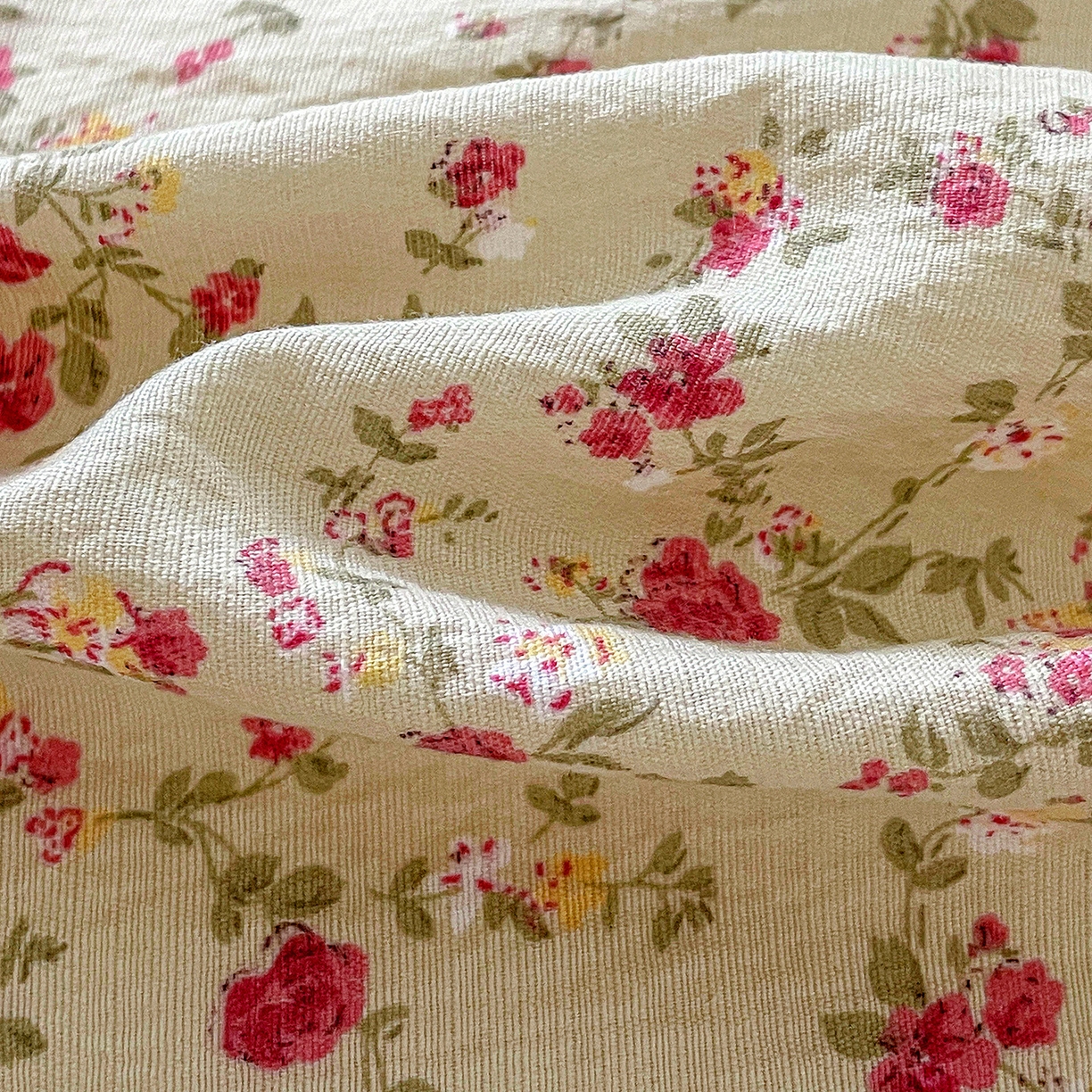 91家纺网 家纺一手货源 找家纺 纽缦家纺 2026新款云感提花双层纱韩版床单三件套四件套 见花则喜