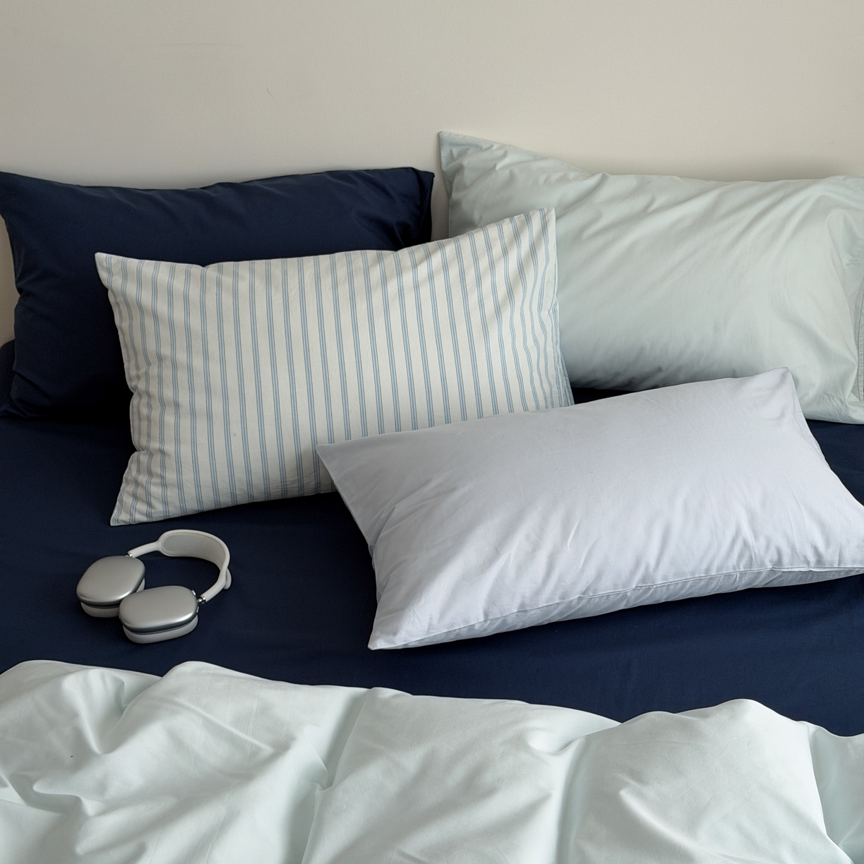 91家纺网 家纺一手货源 找家纺 蜜宿 2026新款纯色混搭全棉纯棉40s水洗棉四件套 气泡森林（枕套微蓝+气泡绿）