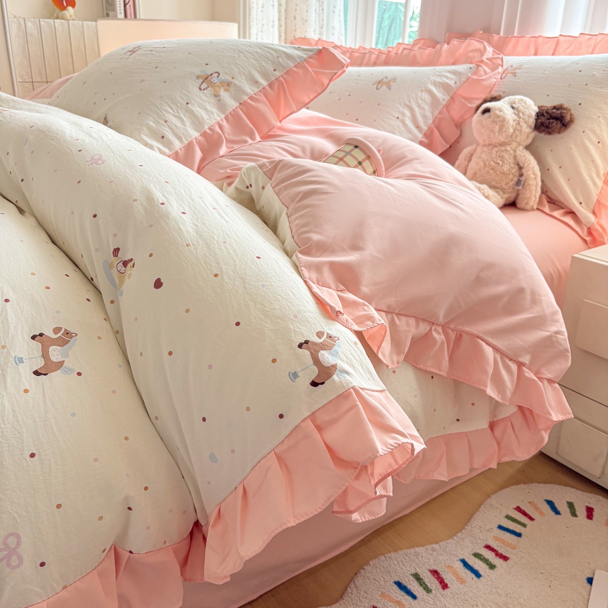 91家纺网 家纺一手货源 找家纺 （总）铠畅 2026春夏新款锦朵系列 韩版水洗棉小清新古棉床单床笠四件套