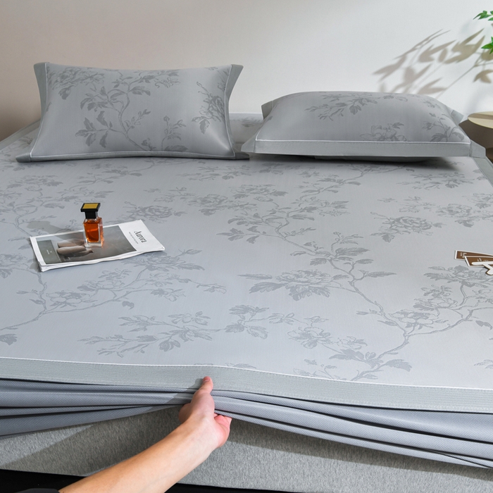 91家纺网 家纺一手货源 找家纺 小牛席业 2026新款【实拍风格】牡丹画蔓大提花冰丝席（床笠款）凉席竹席藤席冰藤席乳胶席豆豆席 灰色