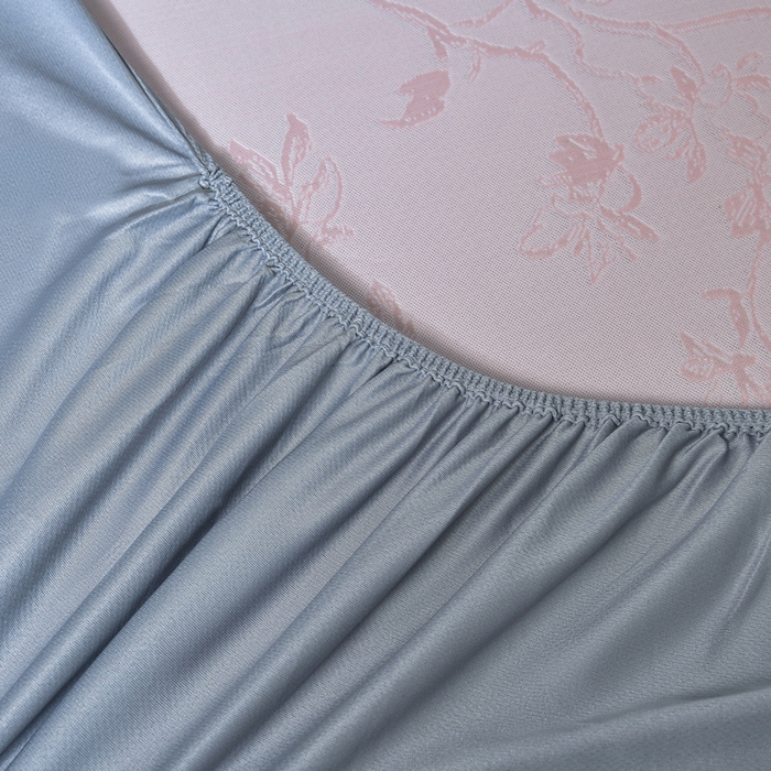 91家纺网 家纺一手货源 找家纺 小牛席业 2026新款【实拍风格】牡丹画蔓大提花冰丝席（床笠款）凉席竹席藤席冰藤席乳胶席豆豆席 粉色