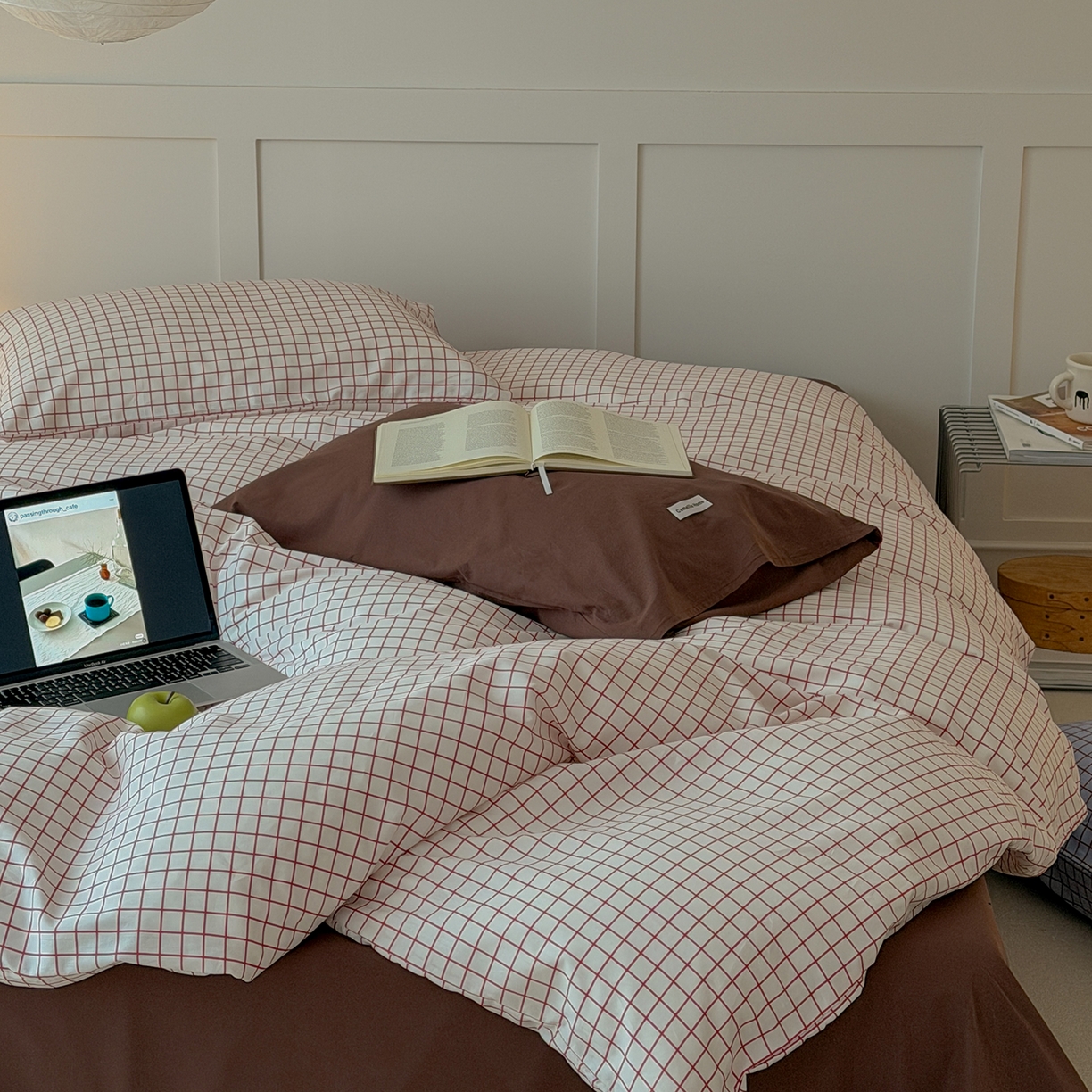 91家纺网 家纺一手货源 找家纺 山茶家居-原创设计 2026春夏新款简约全棉纯棉格子印花四件套-莫里亚 莫里亚-白格