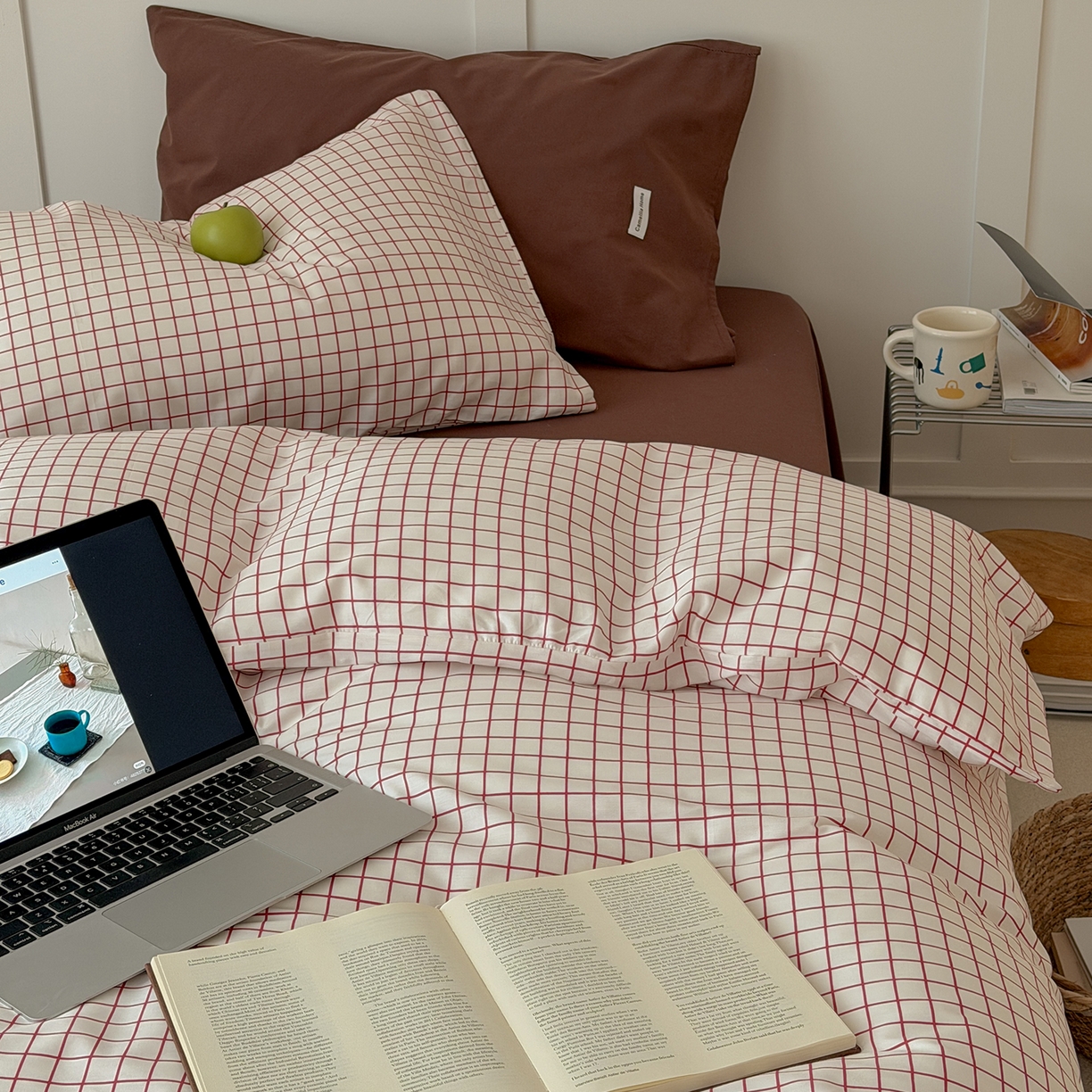 91家纺网 家纺一手货源 找家纺 山茶家居-原创设计 2026春夏新款简约全棉纯棉格子印花四件套-莫里亚 莫里亚-白格